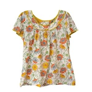 Vintage white w/yellow, orange blue retro floral print swing semi-cropped top